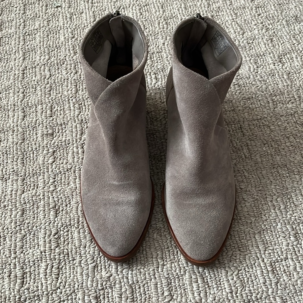 Soludos Anthropologie Venetian Gray Flat Ankle Boots Suede Size 7 - Picture 4 of 11